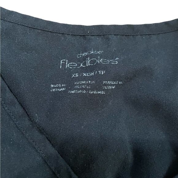 Cherokee black scrub top  - Picture 2 of 5